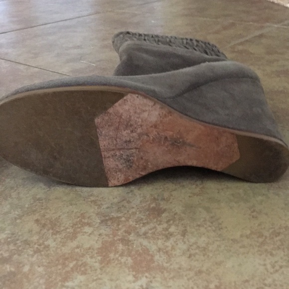 DV Dolce Vita Suede Leather Wedge Ankle Booties - Picture 3 of 5